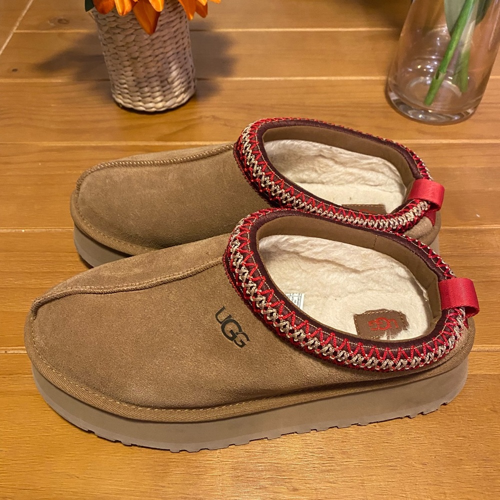 Ugg Tasman Slipper
